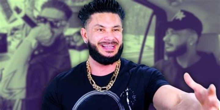 how old is pauly d