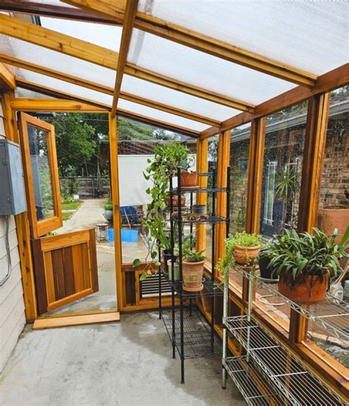 lean to greenhouse